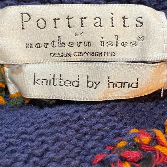 Vintage Sweater Button Front V-neck Eclectic Hand Knitted Diamond Flower - Picture 8 of 10